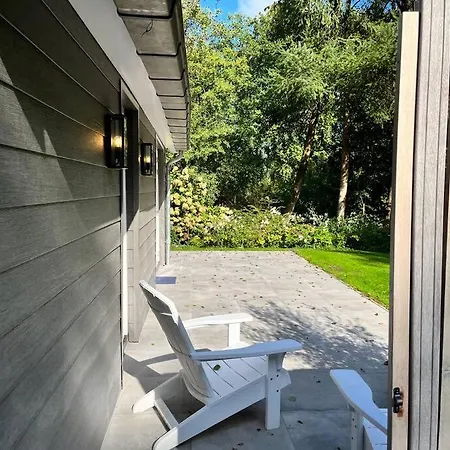 Vakantiehuis De Koolmees, In Een Bosrijke Natuur. 公寓 卡茨休维尔